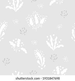 Patrón floral sin fisuras de hojas de doodle blancas y grises y ramitas en gris claro. Ilustración vectorial del fondo botánico de repetición. Diseño superficial.