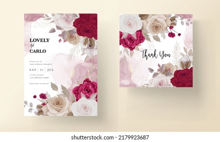 Plantilla de invitación a la boda floral ambientada con flores de rosas marrones y marrones y decoración de hojas