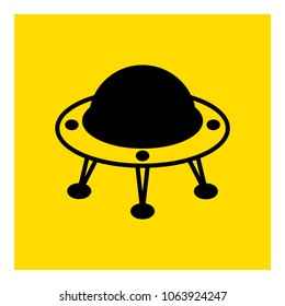 Flying saucer icon vector