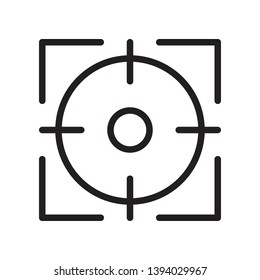 Focus icon in trendy outline style design. Vector graphic illustration. Suitable for website design, logo, app, and ui. Editable vector stroke. Pixel perfect. EPS 10.