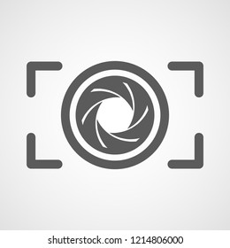 Focus icon. Vector illustration. Aperture diaphragm icon. Camera icon isolated