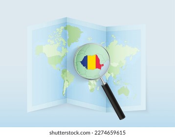 Un mapa del mundo doblado con una lente de aumento que apunta a Rumania. Mapa y bandera de Italia en lupa. Ilustración vectorial en tono de color azul.