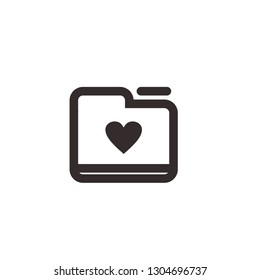 Folder with heart symbol icon