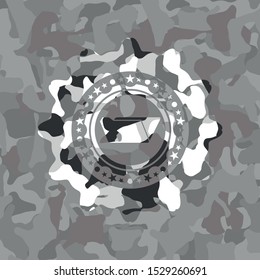 folder icon inside grey camouflage texture