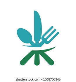 Food symbol. Restaurant Icon. fork and spoon logo. Vector eps 10.