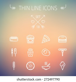 Conjunto de ícones de linha fina de alimentos para web e celular. Set inclui- cupcakes, colher e garfo, placa, chaleira, caçarola, refeição quente, frigideira ícones. Design plano minimalista moderno. Ícone branco vetorial no gradiente