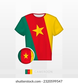 Uniforme de fútbol de la selección nacional de Camerún con fútbol con bandera de Camerún. Jersey de fútbol y fútbol con bandera. Plantilla de vectores.