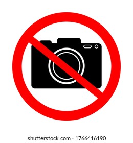 It is forbidden to take pictures. Photographic warning sign. Illustration of prohibition of the use of the camera.