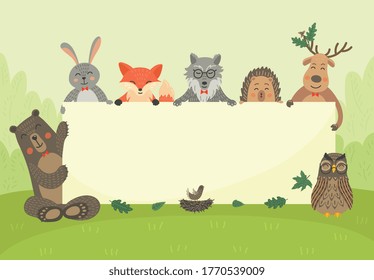 Waldtiere halten leere Banner. Bären, Hasen, Fuchs, Eule, Wolf, Igel und Hirsch mit Brett. Wälder. Kindervektorgrafik mit Platz für Ihren Text.