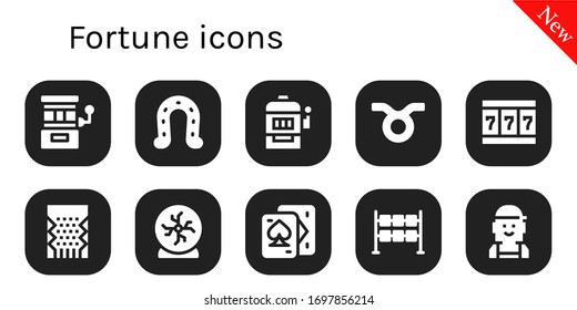 conjunto de iconos de la fortuna. 10 íconos de fortuna llenos.  Iconos modernos sencillos, como: Máquina tragaperras, herradura, tauro, bola de cristal, cartas de juego, dados, cheques