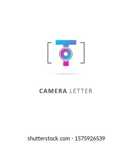 fothografy logo with camera lens element and initial letter t