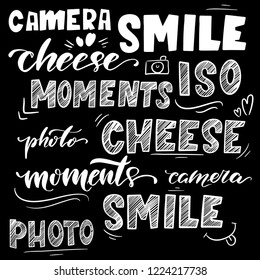 Foto word sketch print. Hand drawn set of lettering and  calligraphy on black texture chalkboard. Vector illustration.