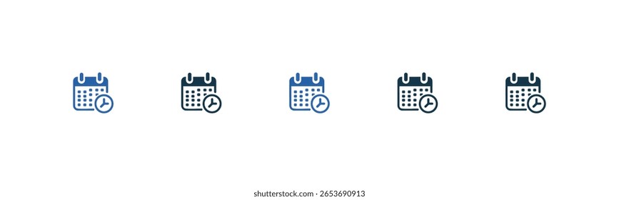 Cuatro iconos de calendario y reloj en diferentes tonos de azul Cuatro iconos simples y planos que representan un calendario con un reloj, que representan la programación o las citas.