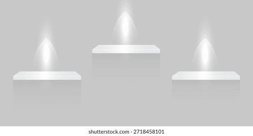 Cuatro estantes blancos vacíos aislados sobre fondo transparente. Plantilla de diseño de Vector