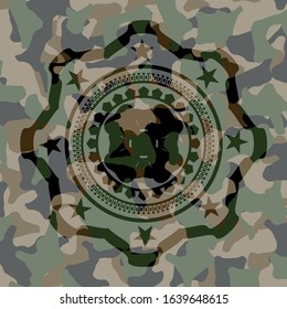 four leaf clover icon inside camo emblem