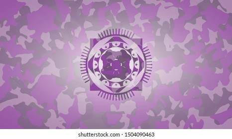 four leaf clover icon on pink and purple camo texture