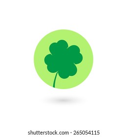 Four leaf clover icon. St. Patrick's day symbol. Vector illustration, eps 10.