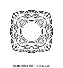 Marco de la tradición oriental. Estilizado con tatuajes de henna patrón decorativo para la decoración de carátulas para libro, cuaderno, cajón, revista, postal y carpeta. Mandala de flores al estilo mehndi.
