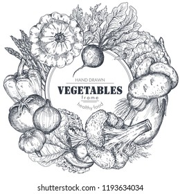 Frame with hand drawn vector farm vegetables in sketch style. Round border composition. Tomato, onion, cabbage, pepper, pumpkin, corn. Organic graphic vegetarian objects 