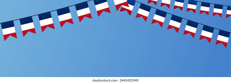 Anuncio de Web de Francia con espacio de copia. Banderas colgantes nacionales francesas con fondo de Vector Horizontal rectangular. 