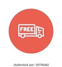 Icono de línea delgada de la furgoneta de entrega gratuita para diseño plano minimalista web y móvil. Icono blanco vector dentro del círculo rojo.