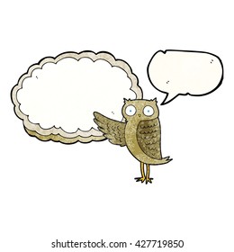 Freehand-Sprechblase strukturierte Cartoon-Wolke auf der Spitze