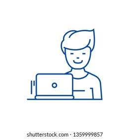 Freelancer line icon concept. Freelancer flat  vector symbol, sign, outline illustration.