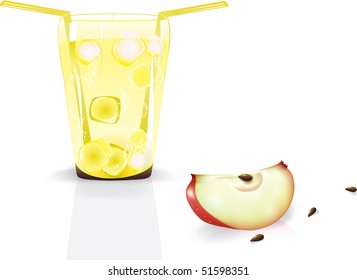 fresh apple juice with ice