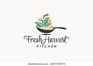 logotipo de cocina de cosecha fresca con una combinación de wok, verduras y letras hermosas. Ideal para los negocios de la comida fresca, el restaurante, la restauración, etc.