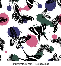 Fresh seamless butterfly kite template with magenta, dark green and violet blotters on white. Nature butterfly hover theme vector. Repeating insect soar backdrop for interior.