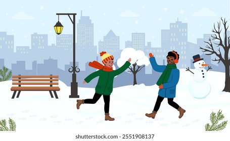 Amigos disfrutando de una pelea de bolas de nieve en un parque de invierno con paisajes cubiertos de nieve