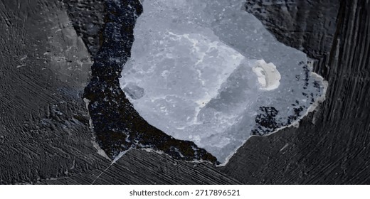 Superficie congelada de un embalse en invierno. Hielo.