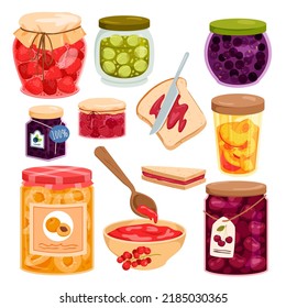 Ilustración vectorial de conjuntos de mermeladas de fruta. Botella de vidrio aislada de dibujos animados, cuchara y olla con mermelada de gelatina, envase de frasco con mermelada orgánica y tapa, tostada de pan con confitura de azúcar dulce para el desayuno