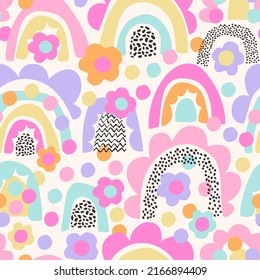 Funky bold rainbow print in pastel colors. Abstract daisy flower, minimal doodle rainbows seamless pattern. Decorative kids background. Vector art illustration for wrapping, textile, fabric, wallpaper