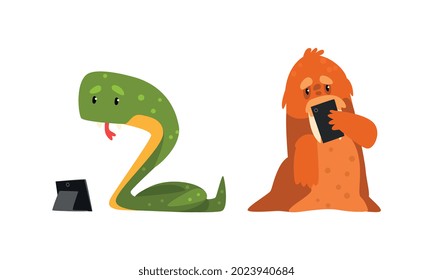 Animales divertidos que usan juegos modernos, serpientes que trabajan con tablets, Walrus que hacen imágenes vectoriales de dibujos animados selfie
