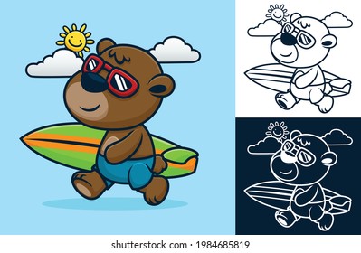 Un oso gracioso acristalado llevando tabla de surf en las vacaciones de verano. Ilustración de dibujos animados en forma de icono plano