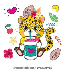 El gracioso leopardo de las caricaturas está tomando un cóctel. Ilustración vectorial de verano para niños aislados. Diseño de camisetas