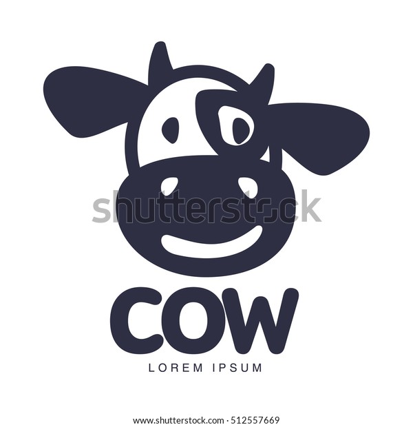白い背景におかしな牛の頭のロゴテンプレート カートーンベクターイラスト 乳製品 牛肉 農産物のロゴデザイン用の かわいい 笑顔 おかしな前面視牛の頭 のベクター画像素材 ロイヤリティフリー