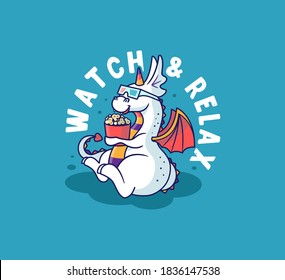 El divertido dragón está viendo una película y comiendo una palomita. Monstruo de unicornio arcoiris con una frase con letras - Mira y relájate. Bueno para camisetas, diseños de tela, etc. Ilustración vectorial 