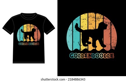 Funny Goldendoodle Vintage Retro Sonnenuntergang Silhouette Gift Hund Lover Hund Eigentümer Essential T-Shirt
