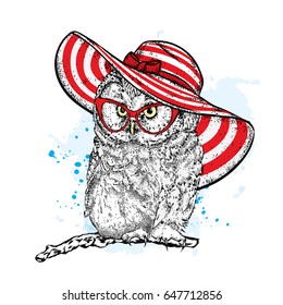 Funny owl in a beautiful beach hat and sunglasses. Vector illustration for a postcard or poster, print for clothes, cup or cover. Bird painted by hand. Summer, vacation and vacation.