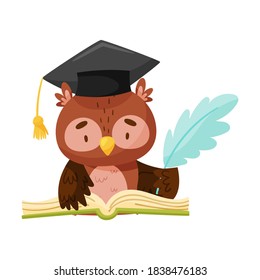 Funny Owl in Graduation Hat Reading Buch Vektorgrafik