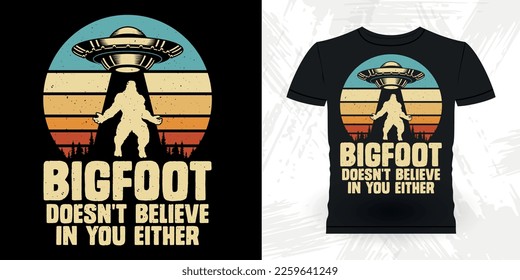 Funny Retro Vintage UFO Alien T-shirt Design