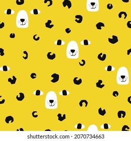 Funny seamless pattern and leopard face   black spots  Kids print  Vector hand drawn illustration 