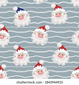 Fundido patrón vectorial sin fisuras con cabeza santa en sombrero rojo y azul sobre fondo gris con rayas blancas y grises claras