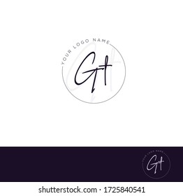 G T GT Escritura manuscrita inicial y logotipo de la firma.	