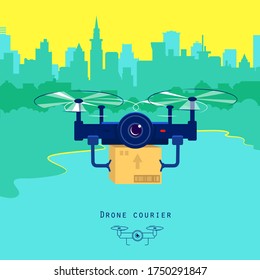 Das Gadget auf der Fernbedienung. Die Drohne fliegt. Lieferung des Pakets durch Quadrocopter. Drohnenquadrocopter mit Aktionskamera. Abstrakter Stadthintergrund, Sonnenuntergang.