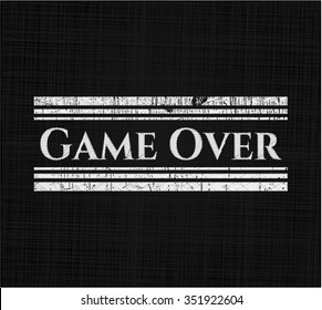 emblema de la tiza Game Over escrito en una pizarra