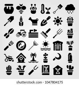 Garden icons set. Vector illustration pruning shears, rake, indoor plants and hose