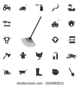 garden rake icon. Element of farming and garden icons. Premium quality graphic design icon. Signs, outline symbols collection icon for websites, web design, mobile app on white background